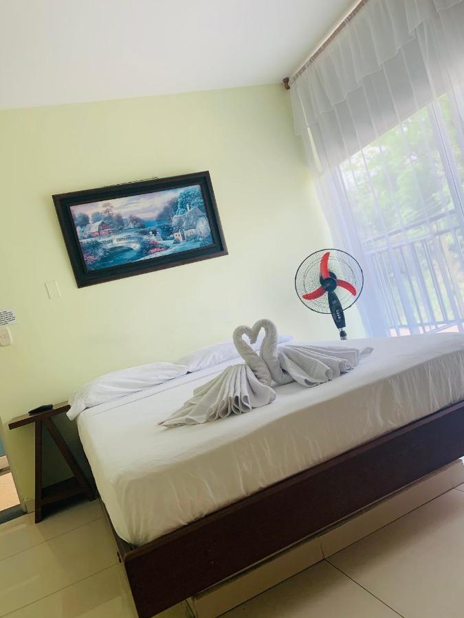 Hotel Bellavista Premium Villeta Eksteriør bilde