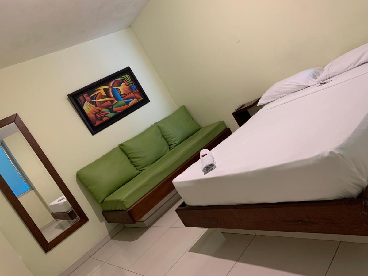 Hotel Bellavista Premium Villeta Eksteriør bilde