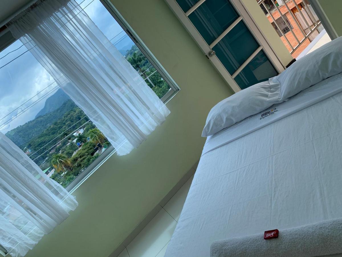 Hotel Bellavista Premium Villeta Eksteriør bilde